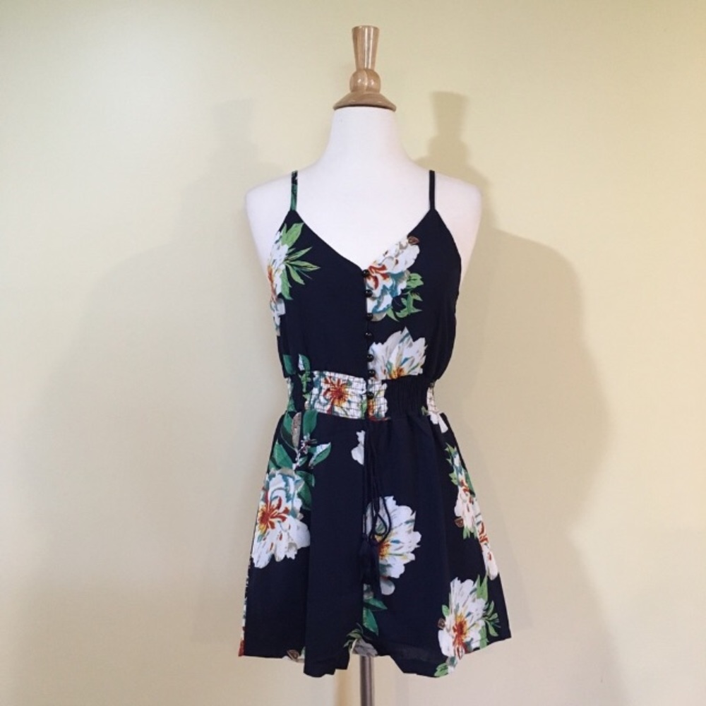 💥 CLEARANCE Tassel Tie Button Front Floral Smocked Waist Romper - Picture 3 of 5